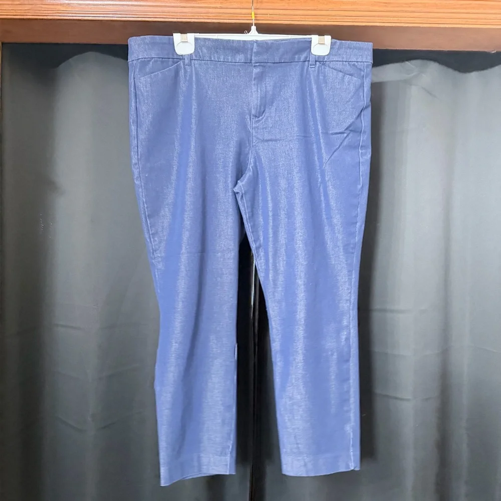 Old Navy Women's Blue Denim Like Pixie Pants - Picture 1 of 2